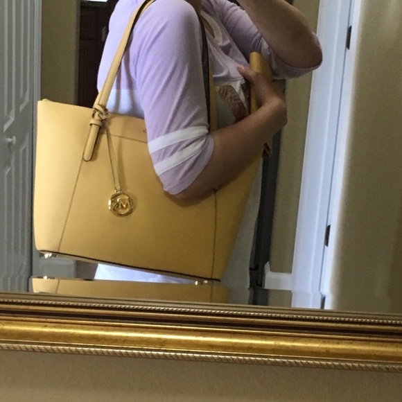 Firm❗️Michael kors large Ciara tote bag & Wallet - Picture 8 of 8